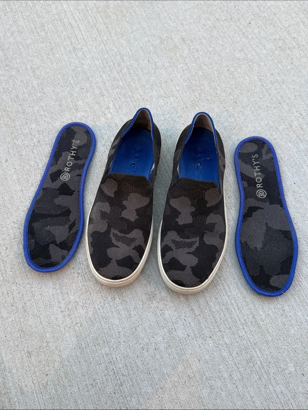 Rothys Camo Slip On Sneakers Dark Gray Camo Knit Comfort Casual Shoes Size 8.5